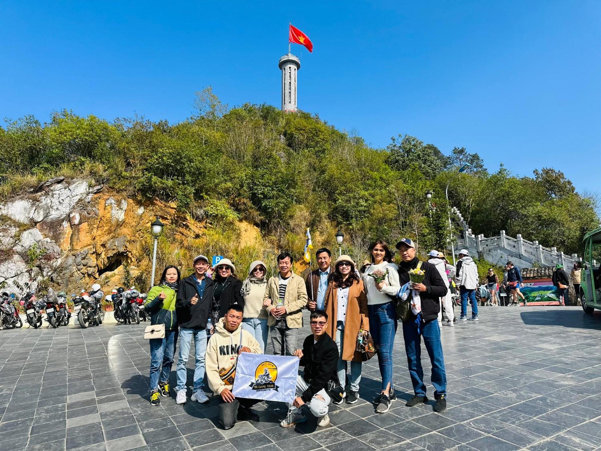 Tl Adventure Tour & Motorbike Aparthotel Ha Giang Eksteriør bilde